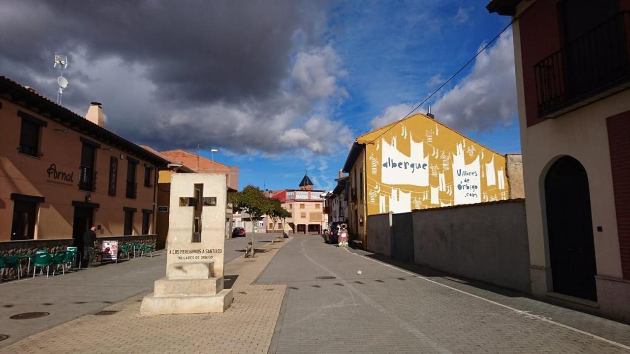 Albergue Villares De Orbigo - Solo Para Peregrinos Exterior foto
